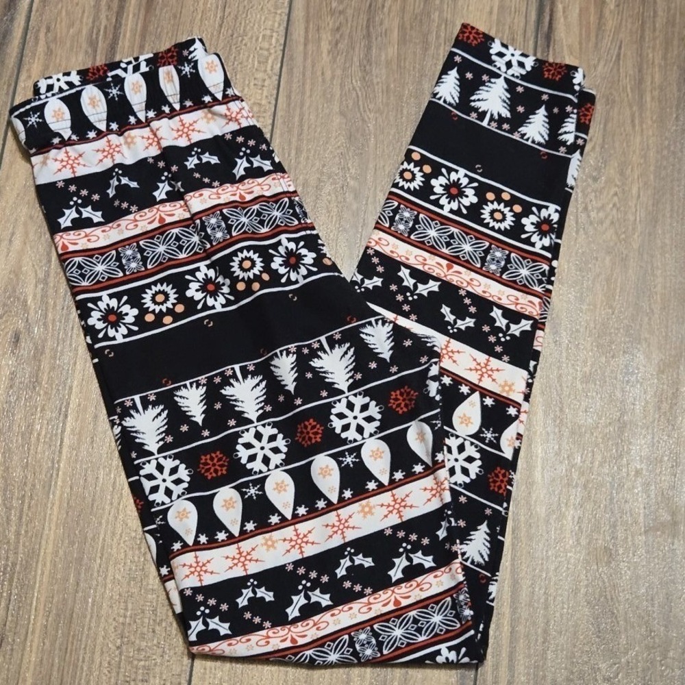 Leggings Depot Christmas Holiday Print Leggings Snowflakes Trees One Size